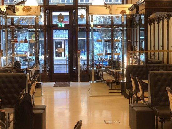 AIDA Cafe-Konditorei